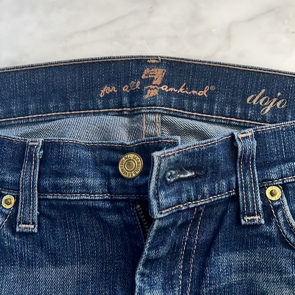 Jeans - Picture 2 of 3